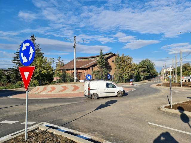 Sensul giratoriu de pe strada Nicolae Iorga, amenajat pentru accesul de aprovizionare al noului Kaufland