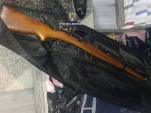 Arma confiscată