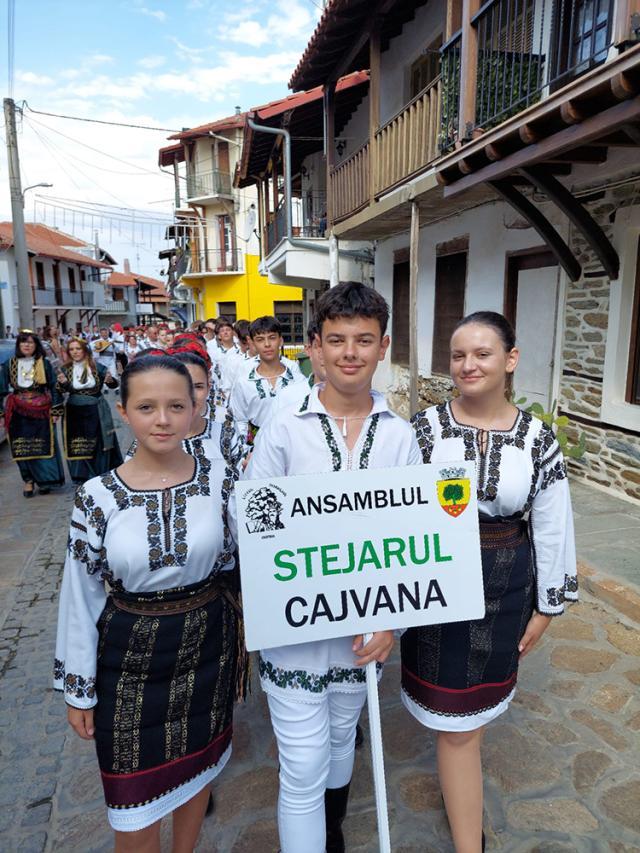 Ansamblul “Stejarul” din orașul Cajvana, participant la festivalul  internațional de folclor din Grecia