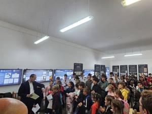 Competiție de șah dedicată Zilei Educației, la Câmpulung Moldovenesc