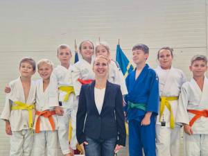 Marea campioană Alina Dumitru a onorat cu prezența concursul internațional de judo de la Todirești