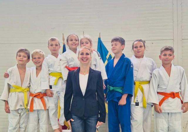 Marea campioană Alina Dumitru a onorat cu prezența concursul internațional de judo de la Todirești