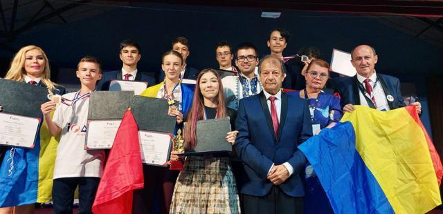 Rezultat bun pentru lotul coordonat de prof. Petru Crăciun, la Internaționala de Astronomie pentru Juniori, din Nepal