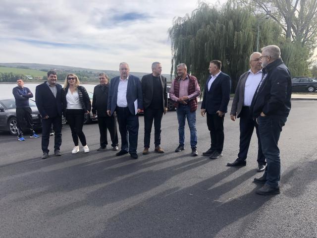 Elisabeta Lipă a vizitat noua Bază Nautică din Fălticeni și a anunțat deschiderea unui Centru Național de Canotaj pentru Juniori