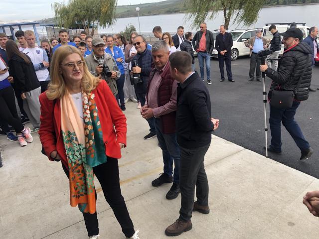 Elisabeta Lipă a vizitat noua Bază Nautică din Fălticeni și a anunțat deschiderea unui Centru Național de Canotaj pentru Juniori
