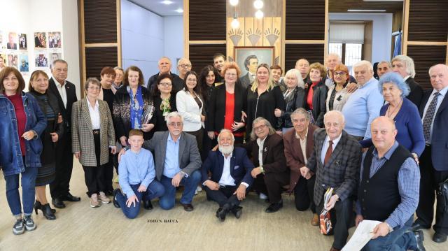 „Mașina cu poeți”. Foto Nicolae  Hauca