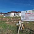 Gheorghe Flutur a verificat stadiul lucrărilor la locuintețel sociale pentru persoanele cu dizabilități care se construiesc în comuna Cacica