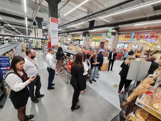 Auchan România la aniversarea de 18 ani