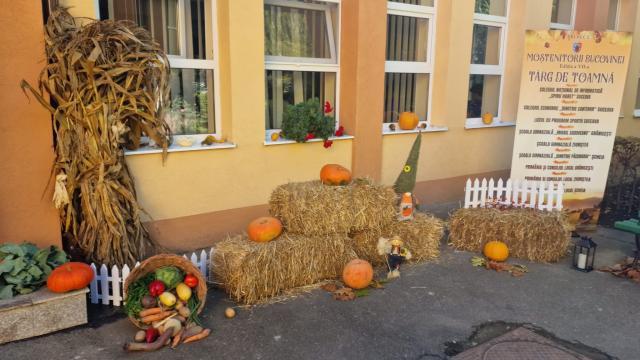 Târg de toamnă caritabil, organizat la Colegiul de Informatică „Spiru Haret”