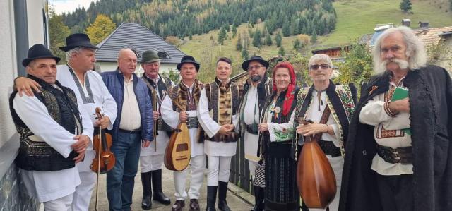 „Fluierași din Bucovina”, un spectacol memorabil la Casa de Cultură din Fundu Moldovei