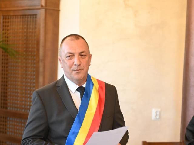 Cristinel Burac este oficial noul primar al comunei Șcheia