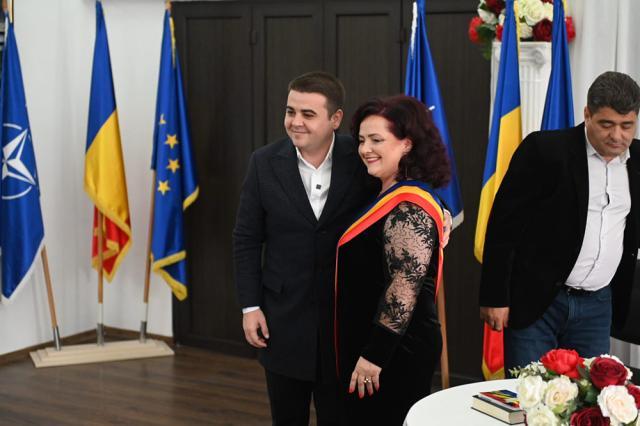 Primarul din Berchișești, Violeta Țăran, a depus jurământul pentru al optulea mandat