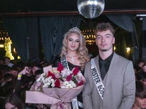 Larisa Ungureanu și Mateo Tîrnovan sunt Miss și Mister Boboc