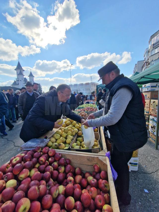 Gheorghe Flutur, la Târgul Mărului, de la Fălticeni