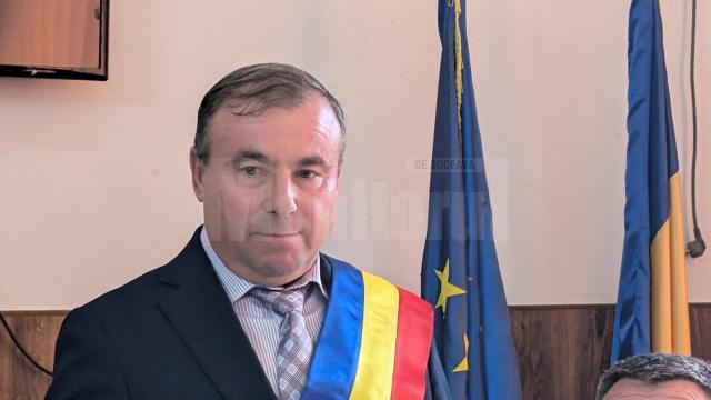 Primarul din Liteni, Tomiță Onisii, a depus jurământul pentru al cincilea mandat la conducerea acestui oraș