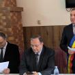 Președintele CJ Suceava, Gheorghe Flutur și deputatul Bogdan Gheorghiu au fost alături de Tomiță Onisii la depunerea jurământului