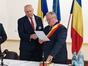 Gheorghe Fron este la al șaselea mandat de primar al comunei Cornu Luncii