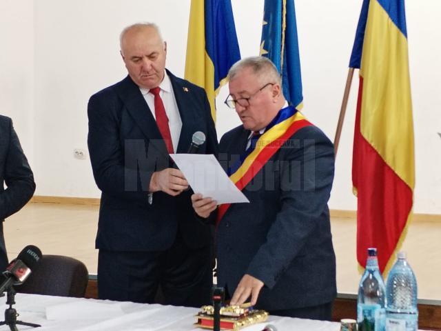 Gheorghe Fron este la al șaselea mandat de primar al comunei Cornu Luncii