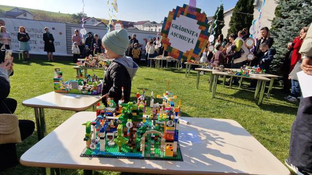 Preșcolari suceveni au construit din piese LEGO „Parcul Șipote – În viitor”