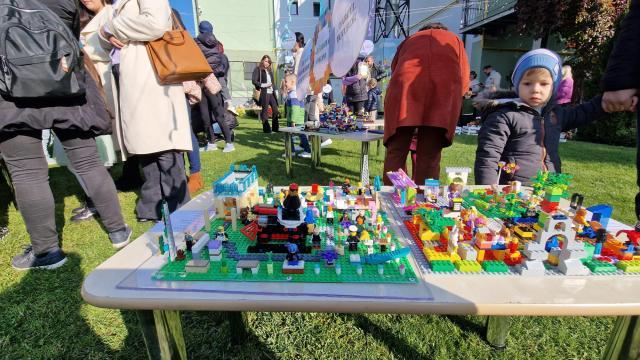 Preșcolari suceveni au construit din piese LEGO „Parcul Șipote – În viitor”