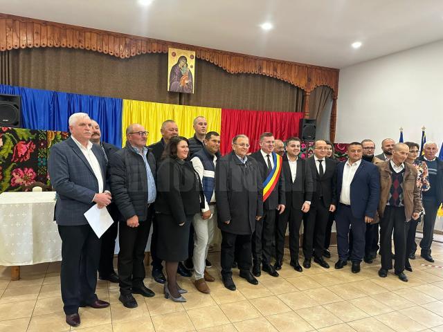 Prim-vicepreședintele PNL Gheorghe Flutur, la învestirea primarului de Râșca, Ionuț Andreica