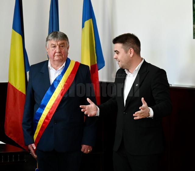 Primarul Ioan Vicol și președintele Consiliului Județean Suceava, Gheorghe Șoldan