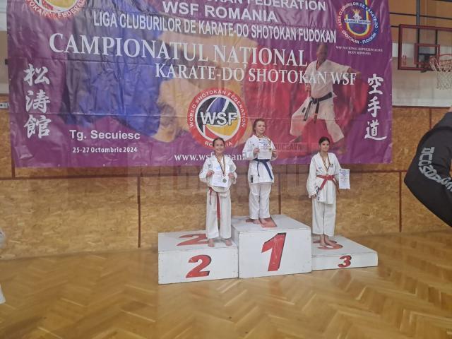 Anisia Ecaterina Tănase, pe podium