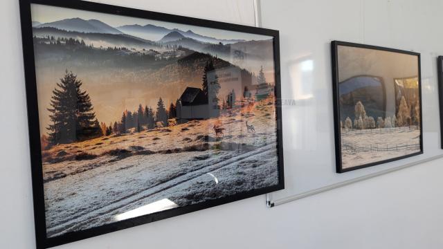 Expoziția de fotografie „Bucovina pe dealuri neumblate” poate fi admirată la Galeria de artă Zamca