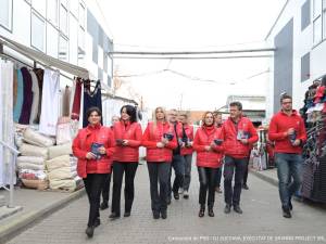 Echipa PSD în Centrul Comercial Bazar din Suceava