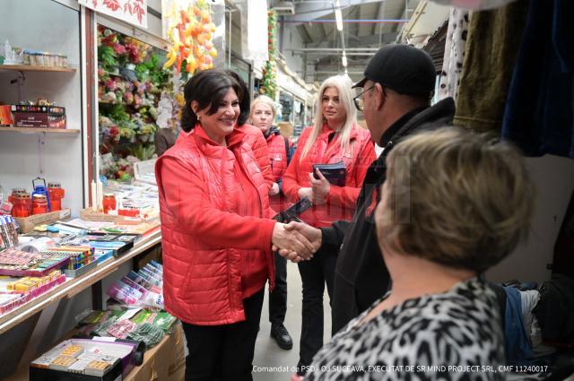 Echipa PSD în Centrul Comercial Bazar din Suceava