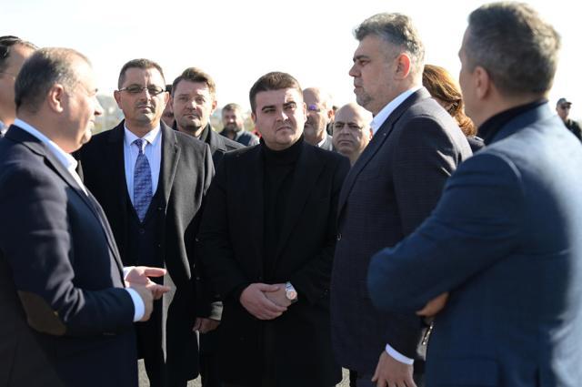 Șoldan, alături de Ciolacu și Grindeanu la inaugurarea primilor 11 kilometri din autostrada A7