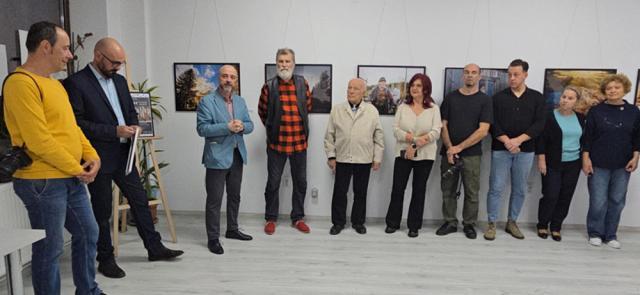 Expoziția de fotografie „Bucovina pe dealuri neumblate” poate fi admiră la Galeria de artă Zamca