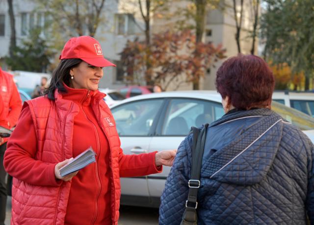 Candidații PSD Suceava pentru alegerile parlamentare au mers în campanie în cartierul George Enescu