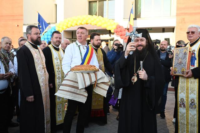 Noul Centru Cultural din Moara, inaugurat în zi de mare sărbătoare cu un bal