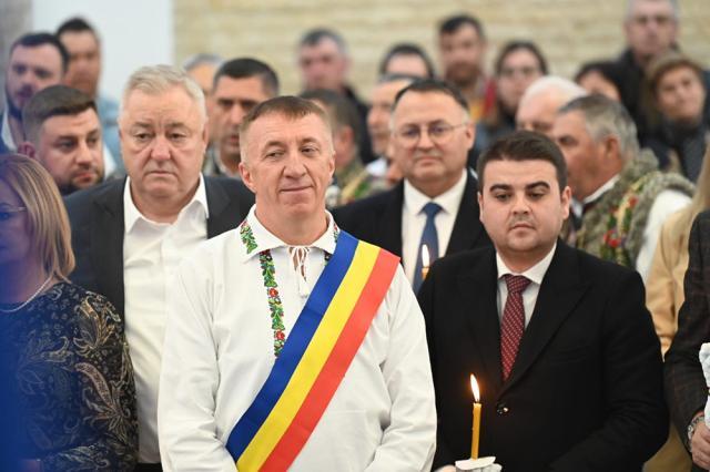 Noul Centru Cultural din Moara, inaugurat în zi de mare sărbătoare cu un bal