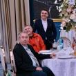 Gheorghe Șoldan, Vasile Rîmbu și deputatul Eugen Bejinariu, cu seniorii Sucevei, la sărbătoarea Sfinților Mihail și Gavril