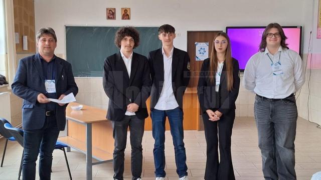 Elevii de la Colegiul „Hurmuzachi” Rădăuți și-au adjudecat toate premiile unui concurs de investigație sociologică