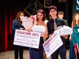 Balul Bobocilor Hurmuzachi - Foto Derevlean Daniel și Strugaru Florin