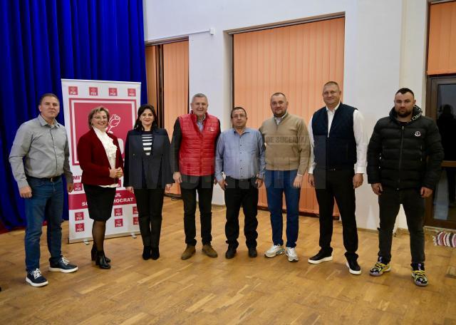 Candidații PSD Eugen Bejinariu și Larisa Blanari s-au întâlnit cu cetățenii comunei Mitocu Dragomirnei