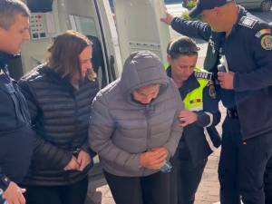 Cei șase angajați ai Spitalului Municipal Rădăuți au fost reținuți la mijlocul lunii octombrie