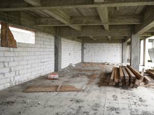 Deputatul PSD de Suceava spune că în județ există o investiție pe care Gheorghe Flutur nu a inclus-o în noianul de „realizări închipuite”, aceasta fiind clădirea abandonată a CCD