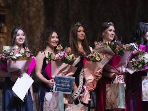 Denisa Grigorean este Miss Boboc 2024 a Colegiului „Ștefan cel Mare” Suceava