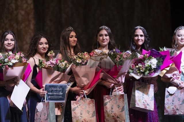 Denisa Grigorean este Miss Boboc 2024 a Colegiului „Ștefan cel Mare” Suceava