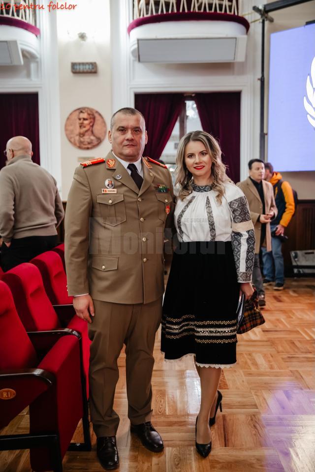 Col. Cătălin Cojocaru și Mihaela Bârsan