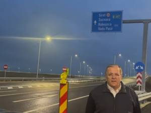 Liderul PNL Suceava, Gheorghe Flutur, a parcursul noul tronson al autostrăzii A7 care a fost deschis circulației rutiere