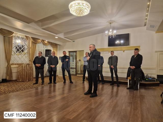 Gheorghe Flutur, Ioan Balan și Bogdan Gheorghiu au participat la o întâlnire cu peste 300 de persoane pentru susținerea lui Nicolae Ciucă