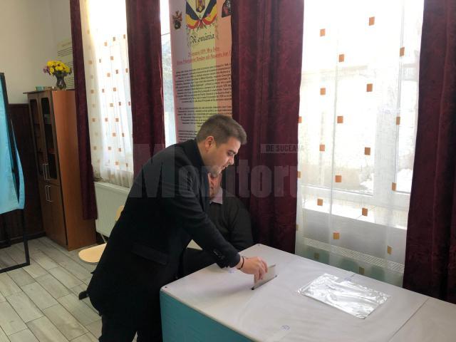 Președintele CJ Suceava, Gheorghe Șoldan, a votat în orașul natal, Cajvana