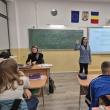 Popa Izabela și Coca Aura Elena, studente în anul II, la Facultatea de Drept și Științe Administrative, din cadrul Universității „Ștefan cel Mare” din Suceava