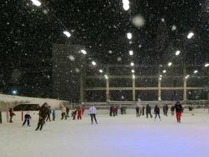 Patinoarul Areni se deschide de Ziua Bucovinei, cu intrarea liberă