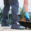 Lucrezi în construcții? Poartă îmbrăcăminte de protecție corespunzătoare de la ...